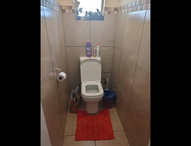 3 BEDROOM FREEHOLD FOR SALE IN FLORAUNA